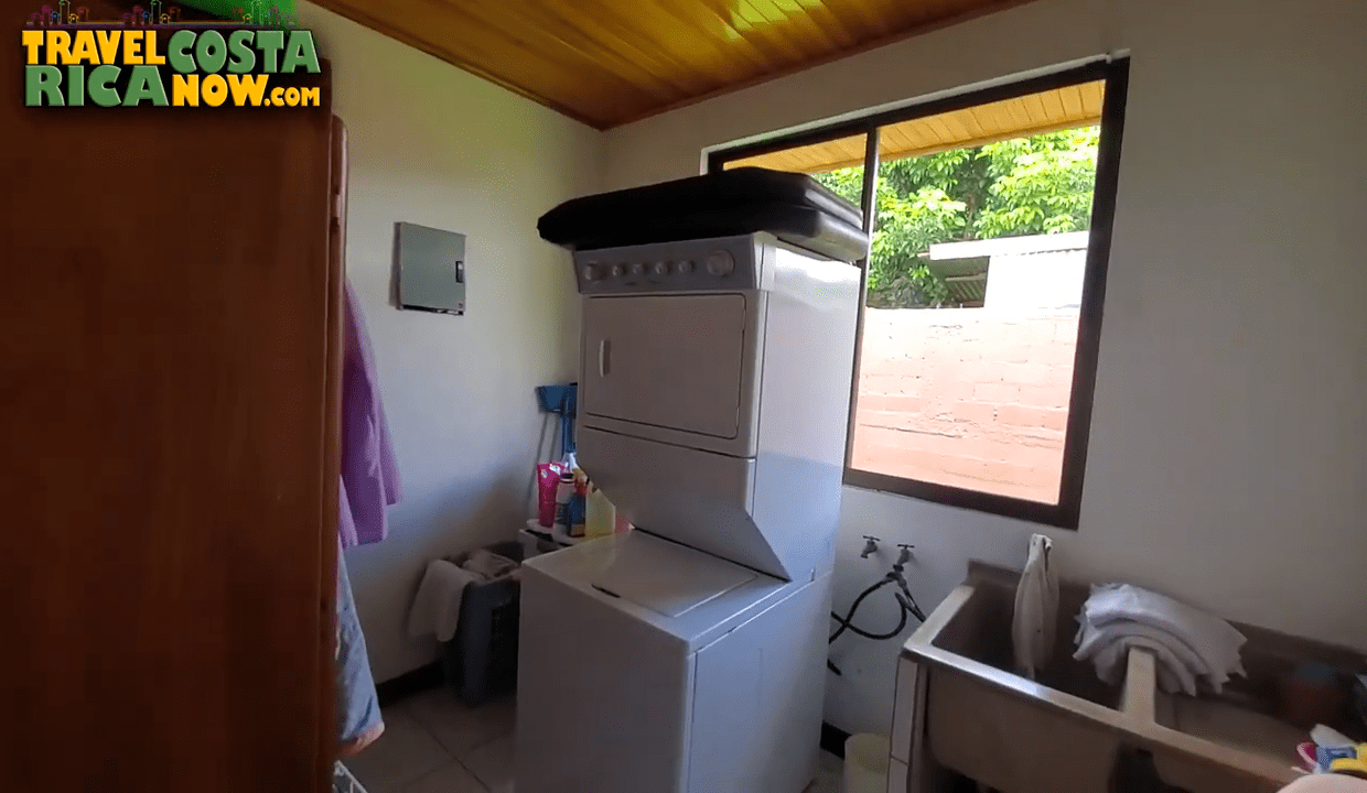 3bedroom house for sale fortuna costa rica (11)-min