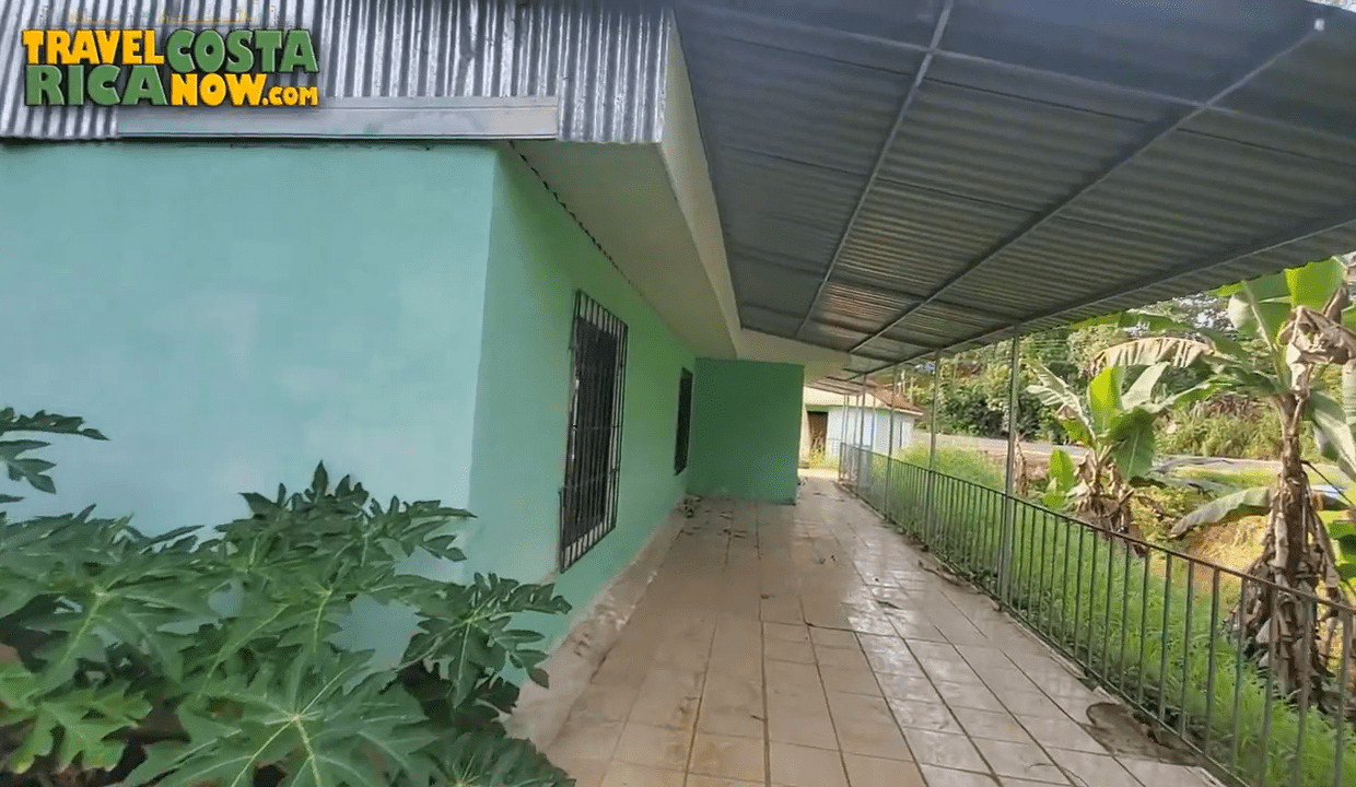 fixer upper for sale in costa rica near fortuna (14)