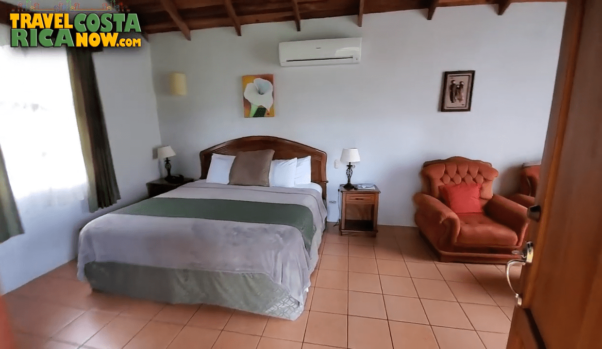 for sale volcano view hotel in fortuna costa rica (29)-min